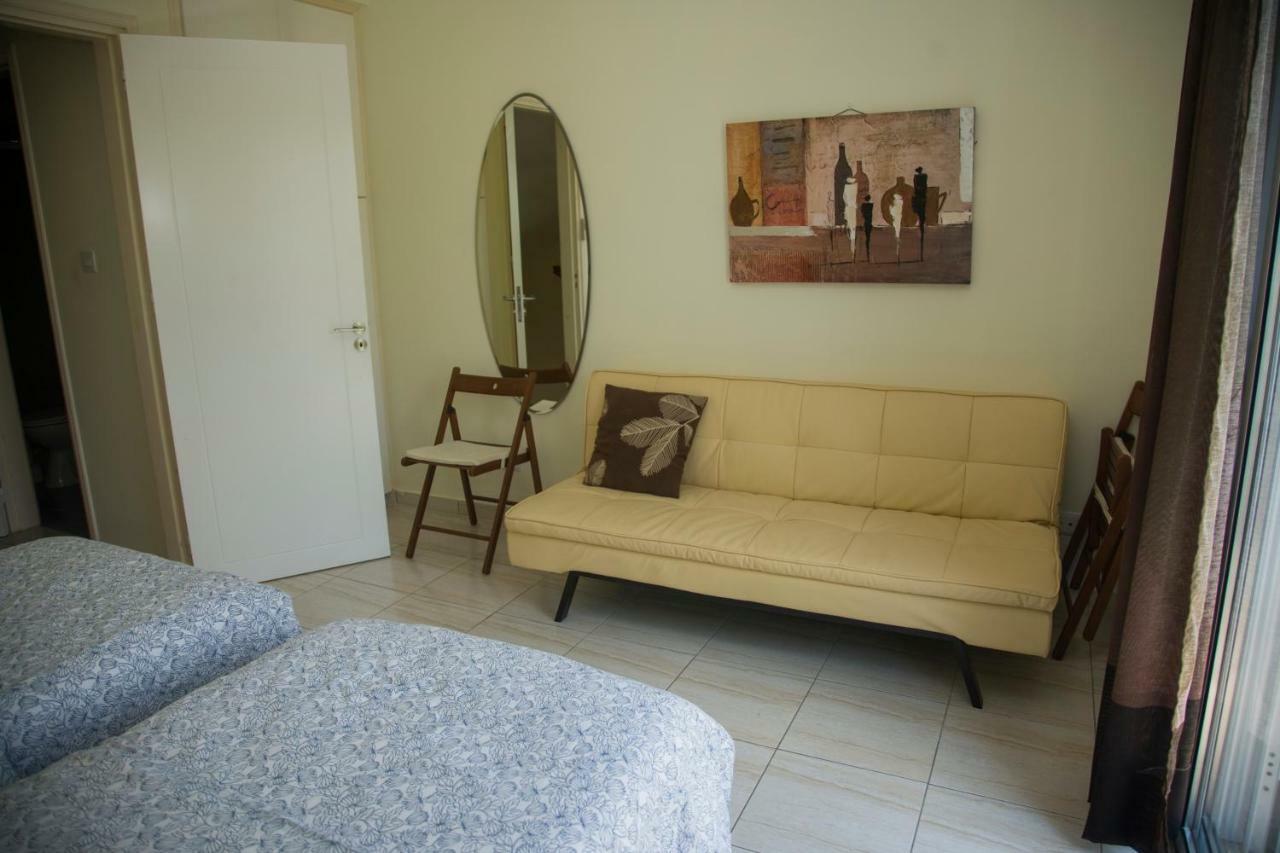 The Paradise Townhouses By Taimoura Paphos Bagian luar foto