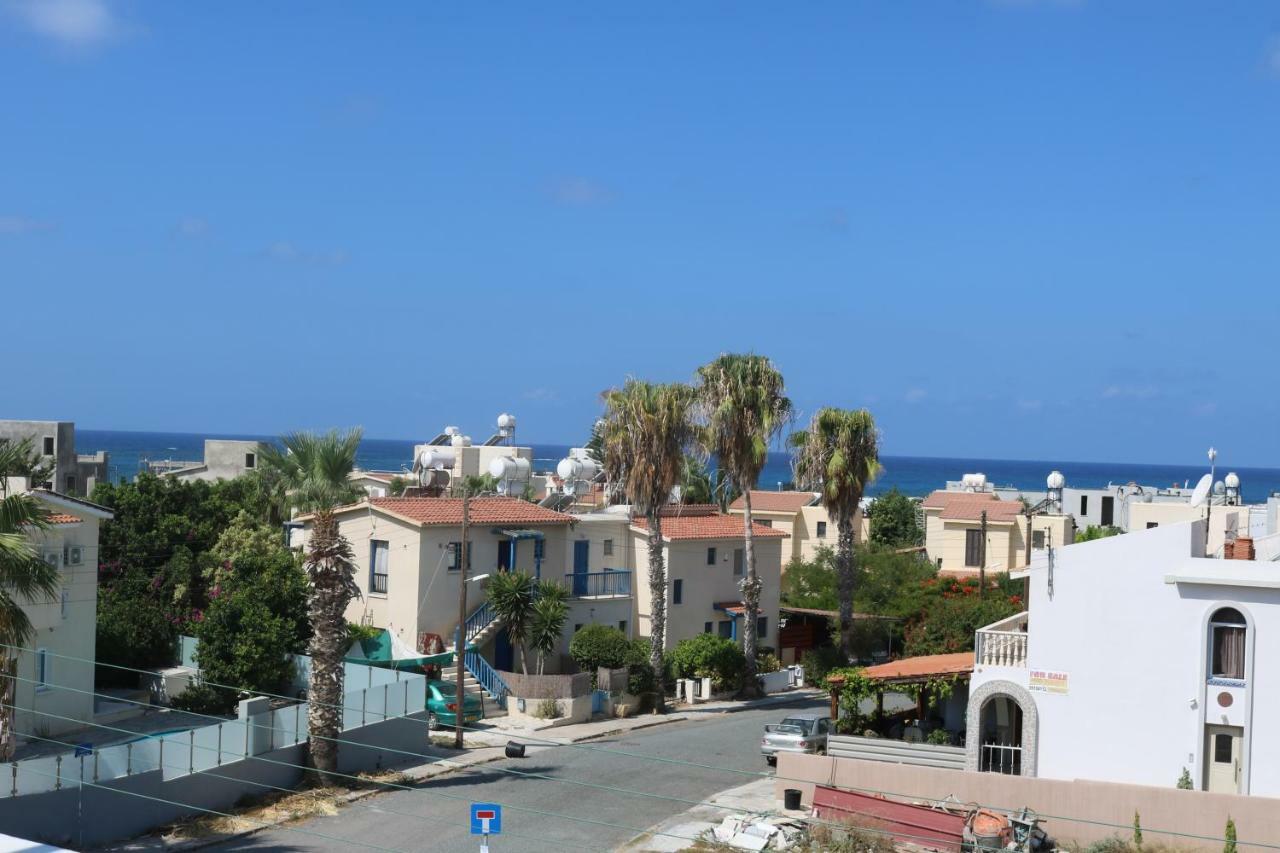 The Paradise Townhouses By Taimoura Paphos Bagian luar foto